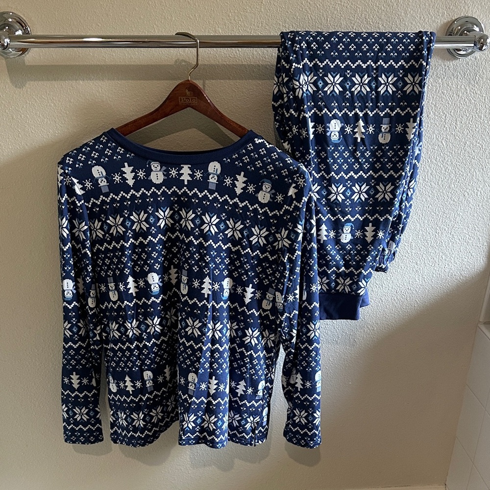 Women's Snowflake Pajama Set - Navy Blue